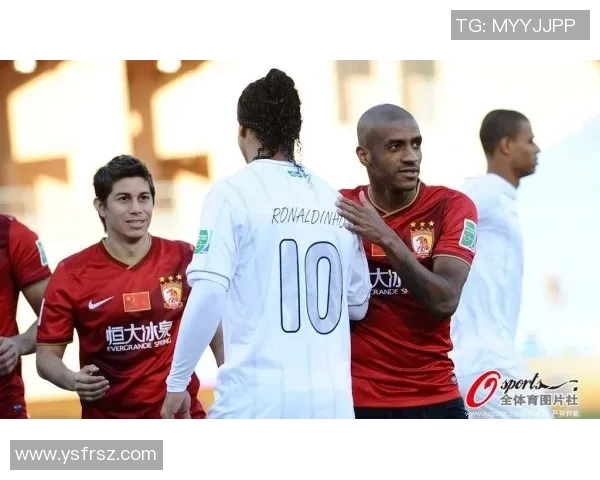 全球足坛最强球星排行榜揭秘 争议与共识中的足球巨星们 全球足坛最强球星排行榜揭秘 争议与共识中的足球巨星们